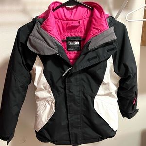 Girls North Face ski/ snowboard jacket. 2 in 1.  Size 7/8